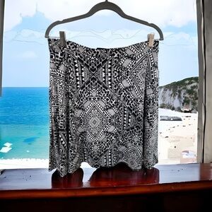 CYNTHIA Rowley skirt, size Large,elastic waist, pockets, lots of movement, EUC